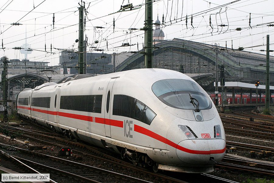 Deutsche Bahn - 403536-6
/ Bild: db4035366_bk0710020014.jpg
