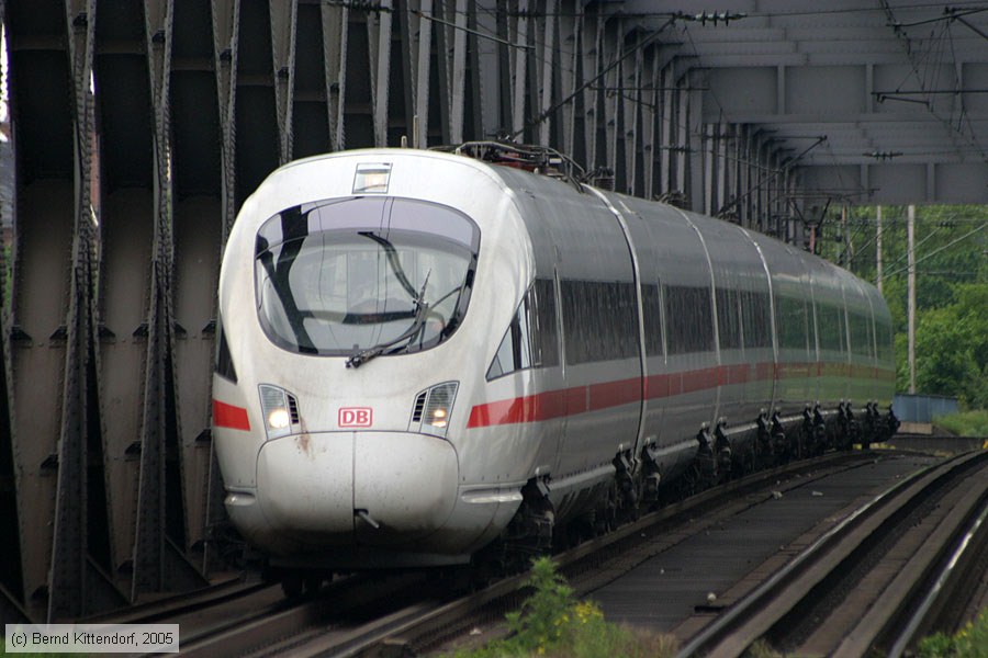 Deutsche Bahn - 411015-1
/ Bild: db4110151_e0018769.jpg