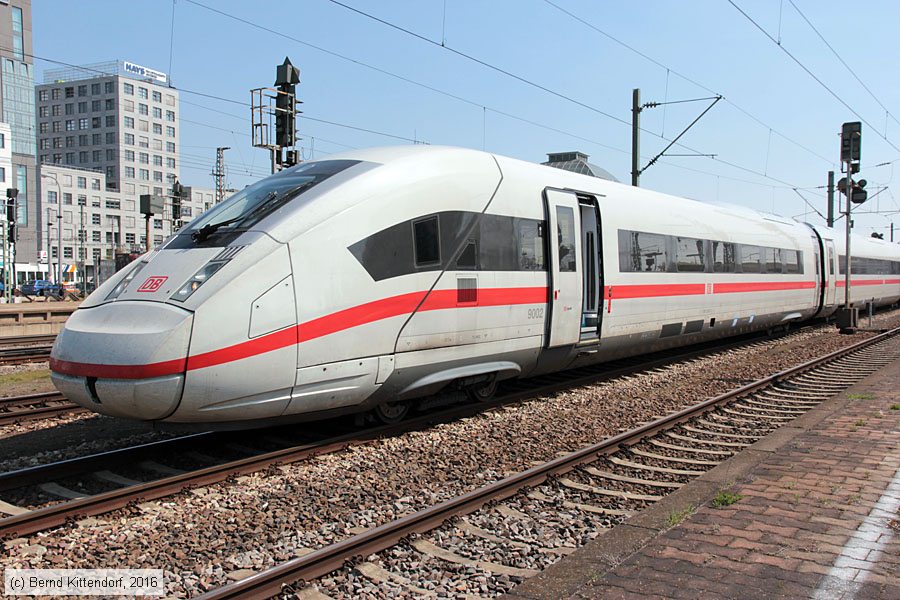 Deutsche Bahn - 0812 002
/ Bild: db08120025_bk1604110025.jpg Deutsche Bahn - 0812 002
/ Bild: db08120025_bk1604110025.jpg