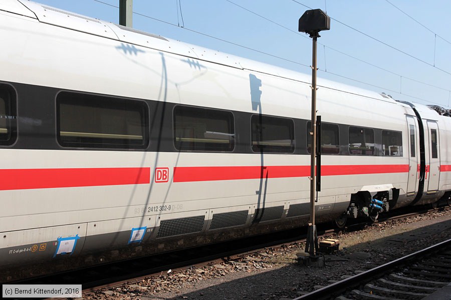 Deutsche Bahn - 2412 302
/ Bild: db24123029_bk1604110049.jpg Deutsche Bahn - 2412 302
/ Bild: db24123029_bk1604110049.jpg