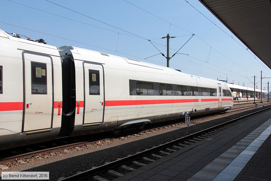 Deutsche Bahn - 5812 002
/ Bild: db58120024_bk1604110061.jpg