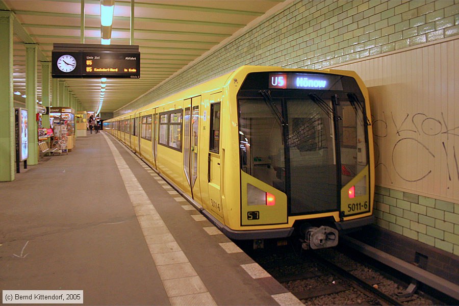U-Bahn Berlin - 5011-6
/ Bild: berlin50116_e0017055.jpg