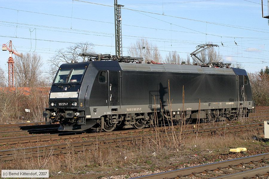 MRCE Dispolok - 185571-7
/ Bild: mrce1855717_bk0703040166.jpg MRCE Dispolok - 185571-7
/ Bild: mrce1855717_bk0703040166.jpg