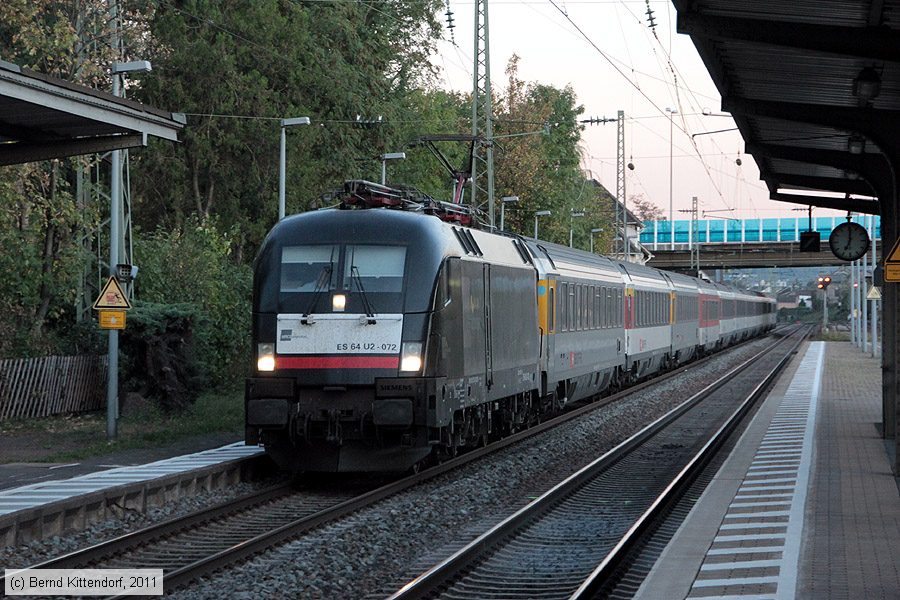 Dispolok - ES 64 U2-072
/ Bild: dispolokes64u2072_bk1110010081.jpg Dispolok - ES 64 U2-072
/ Bild: dispolokes64u2072_bk1110010081.jpg