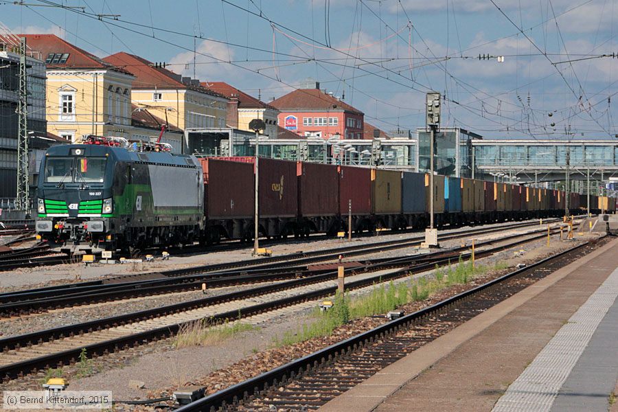 European Locomotive Leasing - 193 227
/ Bild: eloc193227_bk1506240446.jpg European Locomotive Leasing - 193 227
/ Bild: eloc193227_bk1506240446.jpg