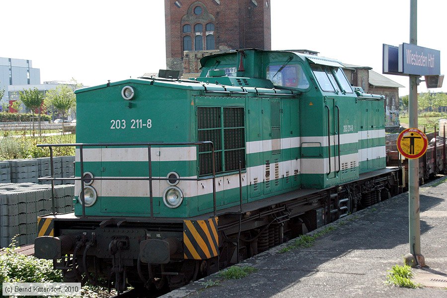 Hessische Güterbahn - 203211-8
/ Bild: hgb2032118_bk1008190022.jpg