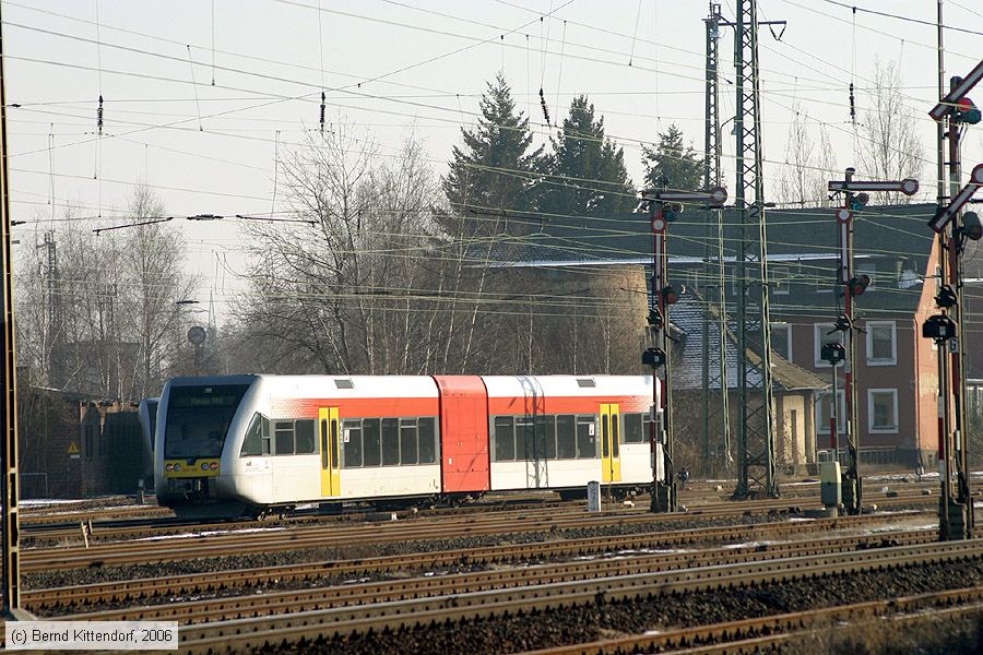 Hessische Landesbahn - VT 128
/ Bild: hlbvt128_e0026203.jpg