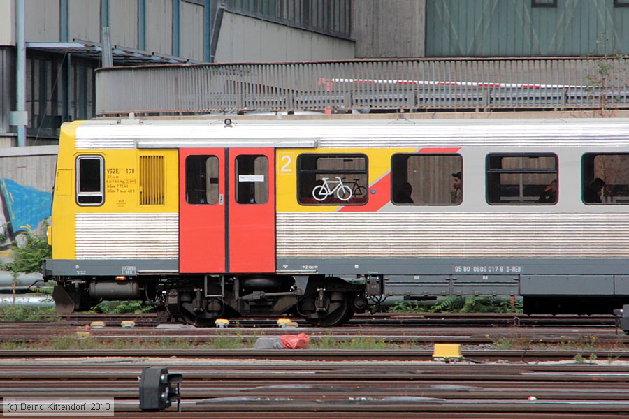 Hessische Landesbahn - VS2E 17B
/ Bild: hlbvs2e17b_bk1309120216.jpg