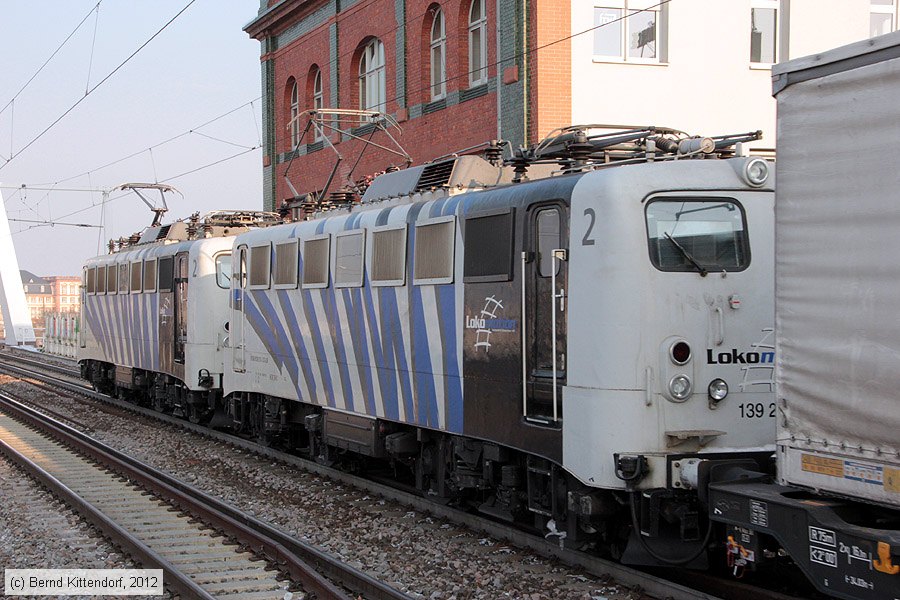 Lokomotion - 139213-3
/ Bild: lokomotion1392133_bk1202100024.jpg Lokomotion - 139213-3
/ Bild: lokomotion1392133_bk1202100024.jpg