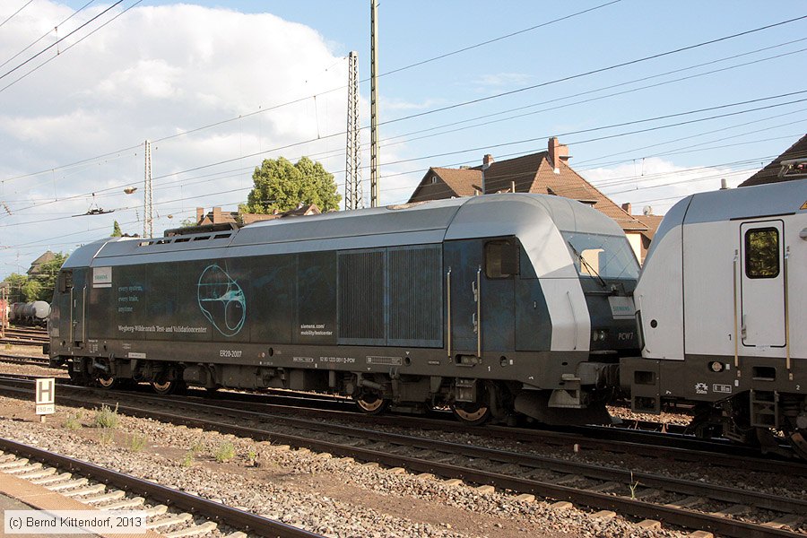 Siemens Prüfcenter Wegberg-Wildenrath - 7
/ Bild: pcw223081_bk1306210153.jpg