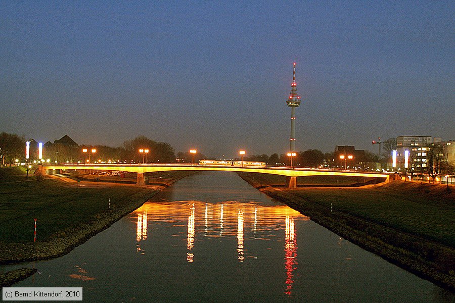Rhein-Haardtbahn - 1017
/ Bild: rhb1017_bk1011280353.jpg