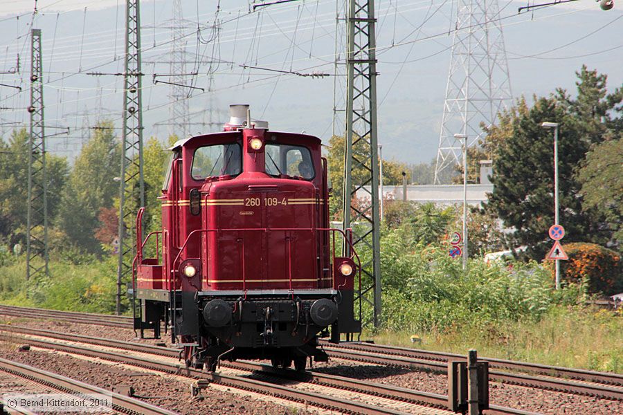 Rheinische Eisenbahn - 260109-4
/ Bild: rheinischeeisenbahn2601094_bk1108230089.jpg