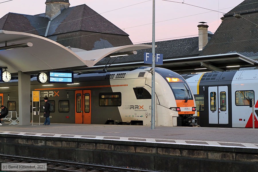 Rhein-Ruhr-Express - 462 077
/ Bild: rrx462077_bk2111090065.jpg