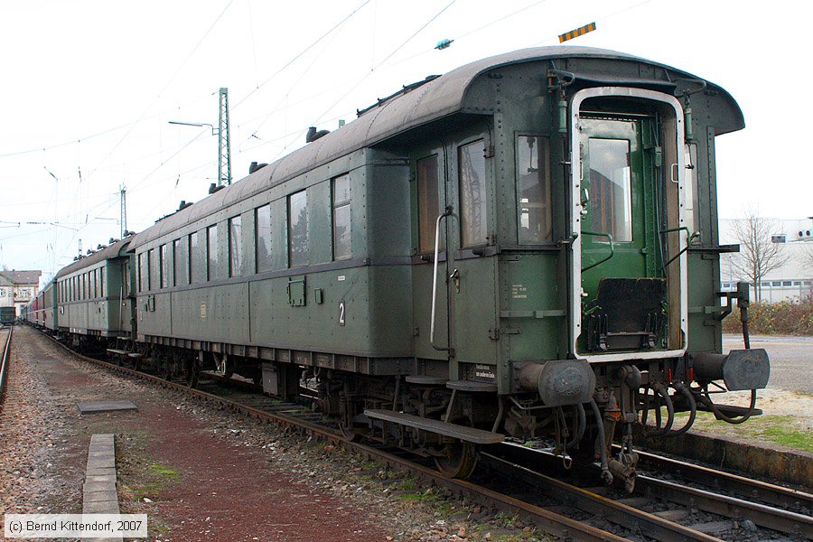 Ulmer Eisenbahnfreunde - 402
/ Bild: uefwagen402_bk0712080006.jpg
