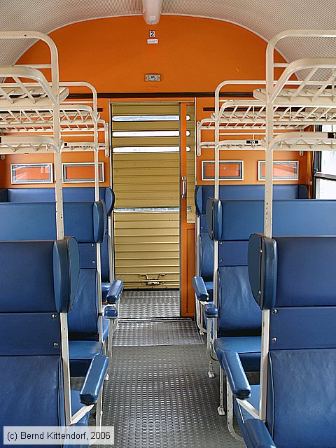 Ulmer Eisenbahnfreunde - 415 - Innenansicht
/ Bild: uefwagen415_bk0609030010.jpg