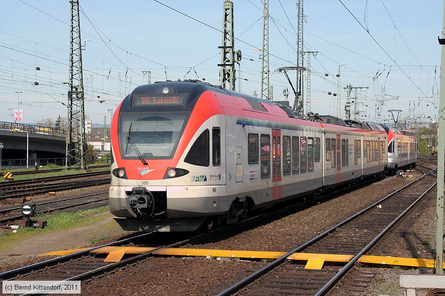 Vias - 305
/ Bild: vias305_bk1104070093.jpg Vias - 305
/ Bild: vias305_bk1104070093.jpg