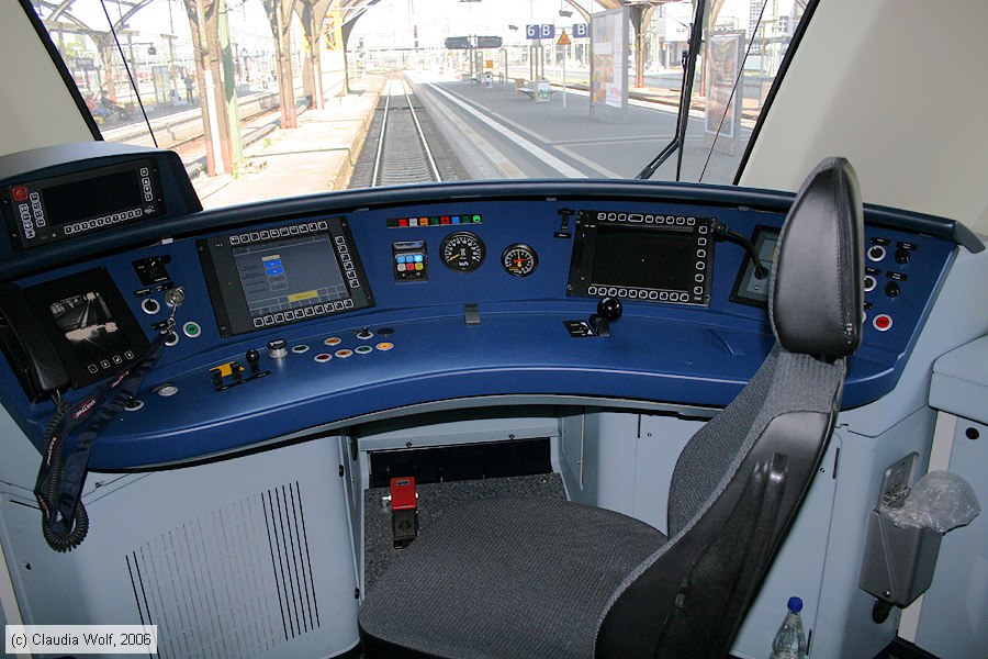 Vias - VT 110.2 - Innenansicht
/ Bild: viasvt1102_cw0605070032.jpg