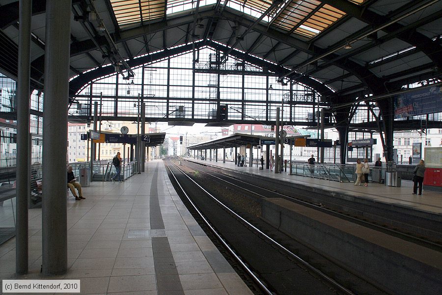 Bahnhof Berlin Friedrichstraße
/ Bild: bfberlinfriedrichstr_bk1006150144.jpg