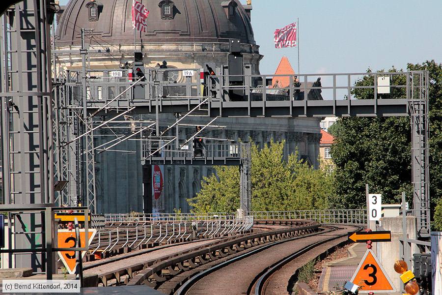 Bahnhof Berlin Hackescher Markt
/ Bild: bfberlinhackeschermarkt_bk1407230012.jpg