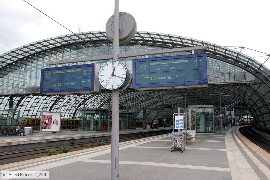 Berlin Hauptbahnhof
/ Bild: bfberlinhbf_bk1006140016.jpg