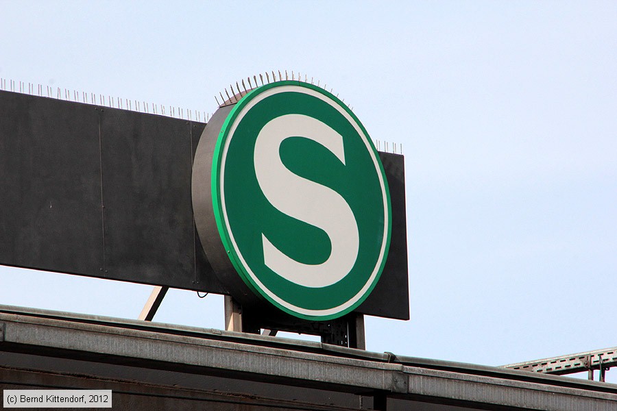 Bahnhof Berlin Zoologischer Garten
/ Bild: bfberlinzoo_bk1210170031.jpg