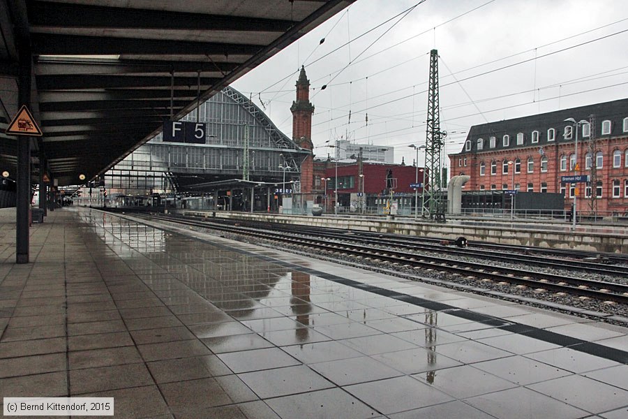 Bremen Hauptbahnhof
/ Bild: bfbremenhbf_bk1503270097.jpg Bremen Hauptbahnhof
/ Bild: bfbremenhbf_bk1503270097.jpg