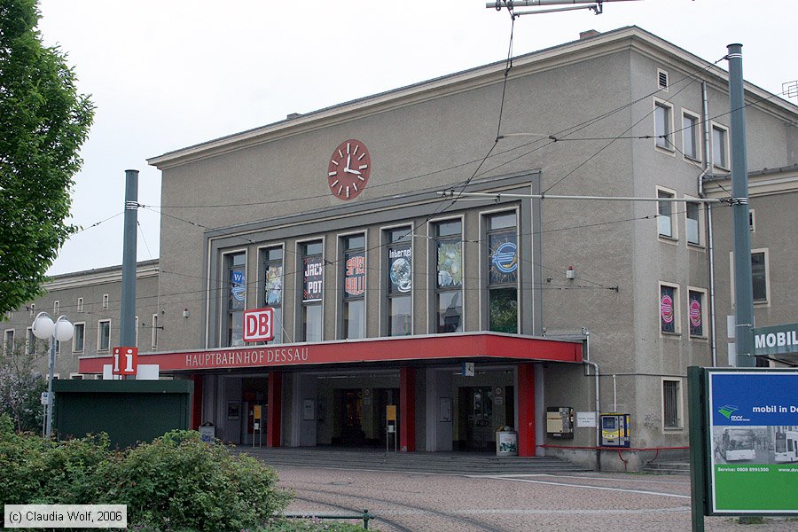 Dessau Hauptbahnhof
/ Bild: bfdessauhbf_cw0605140044.jpg