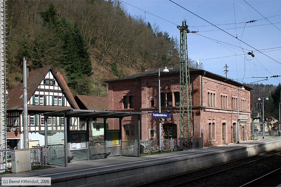 Bahnhof Frankenstein (Pfalz)
/ Bild: bffrankensteinpfalz_e0015293.jpg