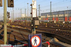 Bild: bffrankfurtmainhbf_cw012325.jpg - anklicken zum Vergrößern