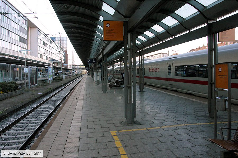 Freiburg (Breisgau) Hauptbahnhof
/ Bild: bffreiburghbf_bk1110110004.jpg