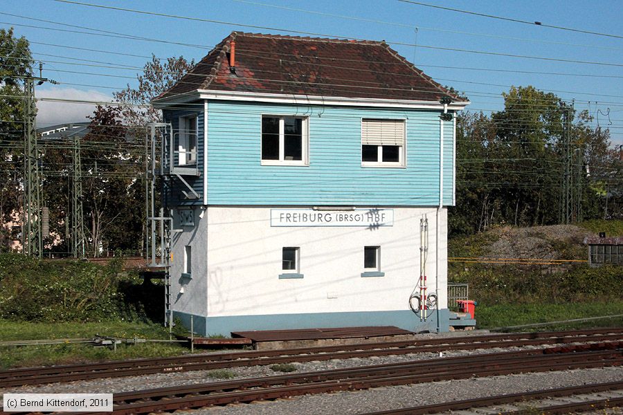 Freiburg (Breisgau) Hauptbahnhof
/ Bild: bffreiburghbf_bk1110110037.jpg