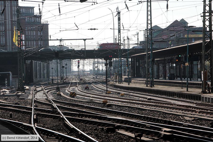Hamburg Hauptbahnhof
/ Bild: bfhamburghbf_bk1402250036.jpg