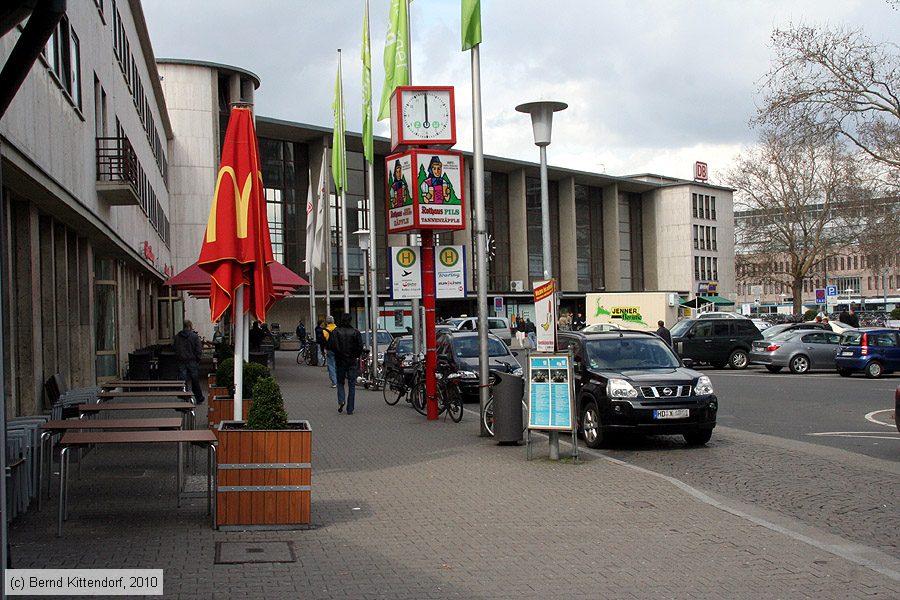 Heidelberg Hauptbahnhof
/ Bild: bfheidelberghbf_bk1004050013.jpg