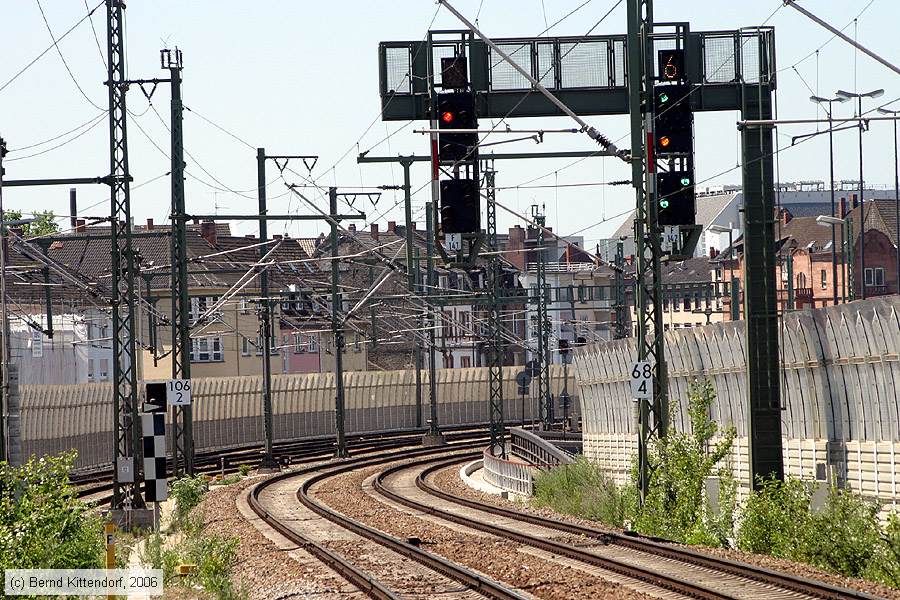 Bahnhof Ludwigshafen Mitte
/ Bild: bfludwigshafenmitte_bk0606120007.jpg