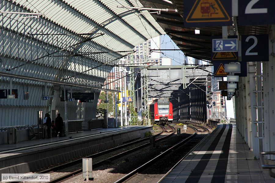 Bahnhof Ludwigshafen Mitte
/ Bild: bfludwigshafenmitte_bk1010100060.jpg