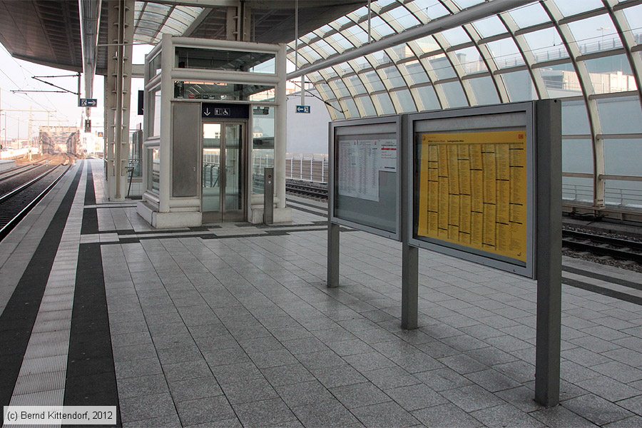 Bahnhof Ludwigshafen Mitte
/ Bild: bfludwigshafenmitte_bk1202100017.jpg