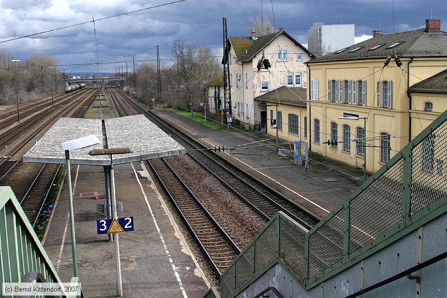 Bahnhof Ludwigshafen Oggersheim
/ Bild: bfludwigshafenoggersheim_bk0703030033.jpg