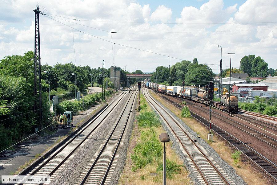 Bahnhof Ludwigshafen Oggersheim
/ Bild: bfludwigshafenoggersheim_bk1007130007.jpg