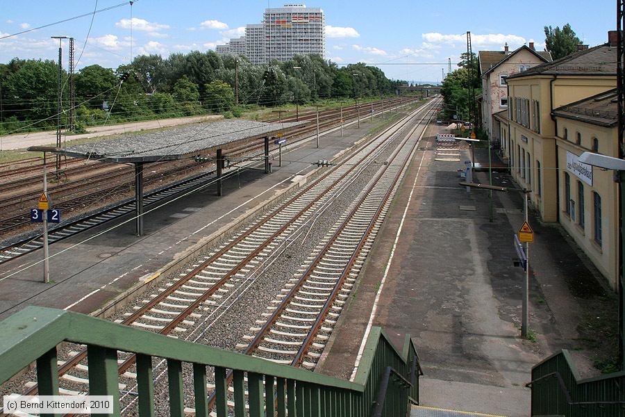 Bahnhof Ludwigshafen Oggersheim
/ Bild: bfludwigshafenoggersheim_bk1007310003.jpg
