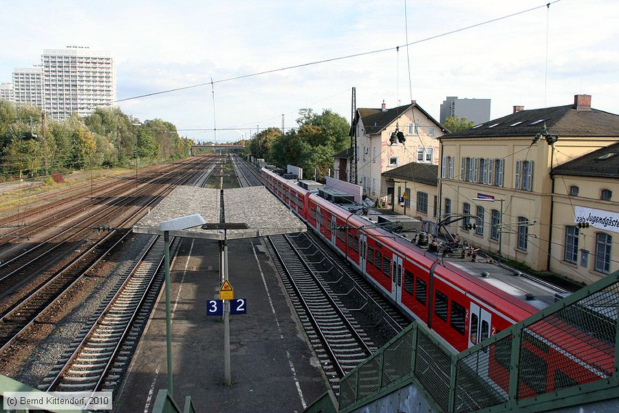 Bahnhof Ludwigshafen Oggersheim
/ Bild: bfludwigshafenoggersheim_bk1010210001.jpg