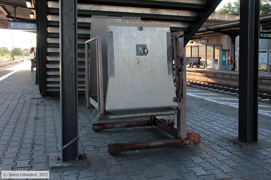 Bahnhof Mainz Bischofsheim
/ Bild: bfmainzbischofsheim_bk1306210249.jpg Bahnhof Mainz Bischofsheim
/ Bild: bfmainzbischofsheim_bk1306210249.jpg