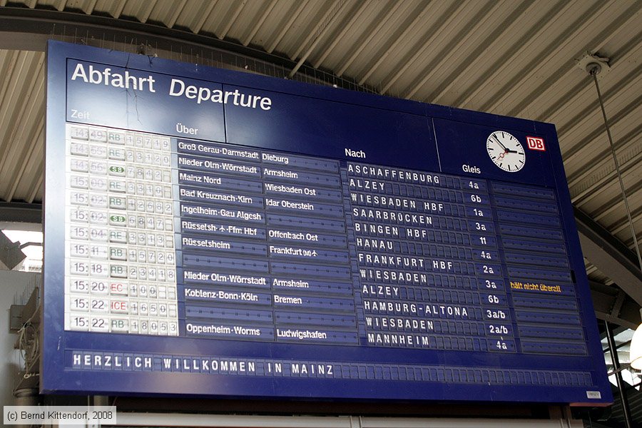 Mainz Hauptbahnhof
/ Bild: bfmainzhbf_bk0804150117.jpg