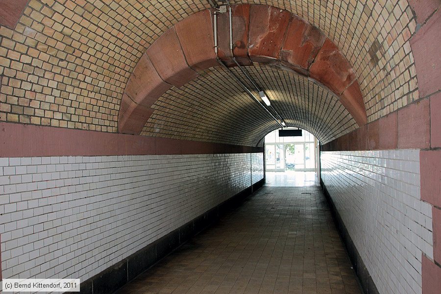 Bahnhof Mainz Mombach
/ Bild: bfmainzmombach_bk1108230085.jpg