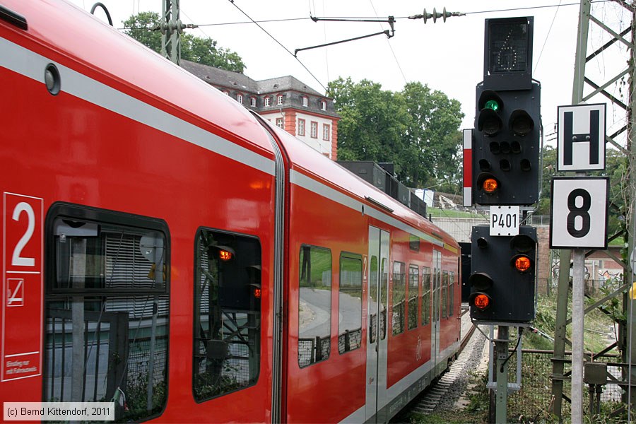 Bahnhof Mainz Römisches Theater
/ Bild: bfmainzroemischestheater_bk1108160034.jpg Bahnhof Mainz Römisches Theater
/ Bild: bfmainzroemischestheater_bk1108160034.jpg