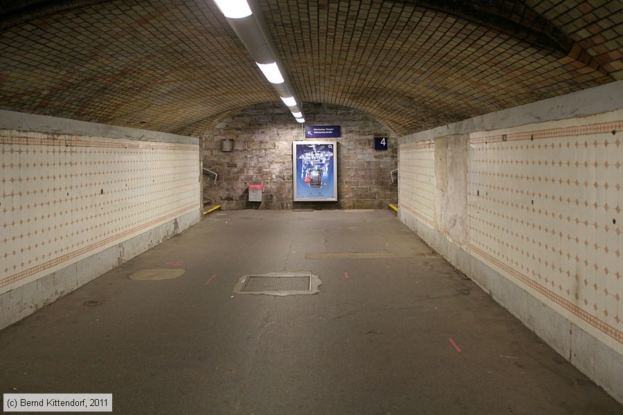 Bahnhof Mainz Römisches Theater
/ Bild: bfmainzroemischestheater_bk1108160041.jpg Bahnhof Mainz Römisches Theater
/ Bild: bfmainzroemischestheater_bk1108160041.jpg