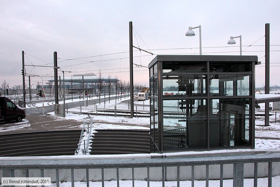 Bahnhof Mannheim Arena - Maimarkt
/ Bild: bfmannheimmaimarkt_bk1112200085.jpg