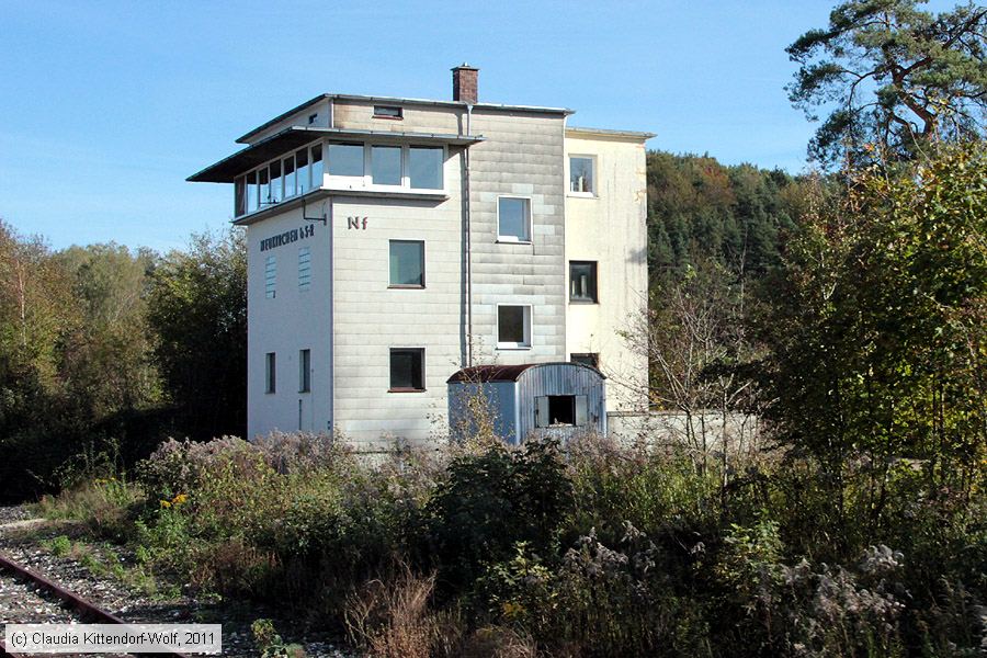 Bahnhof Neukirchen bei Sulzbach Rosenberg - Stellwerk
/ Bild: bfneukirchenbsr_cw1110160036.jpg