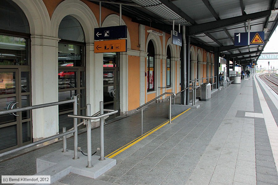 Neustadt (Weinstraße) Hauptbahnhof
/ Bild: bfneustadtweinstr_bk1205150045.jpg