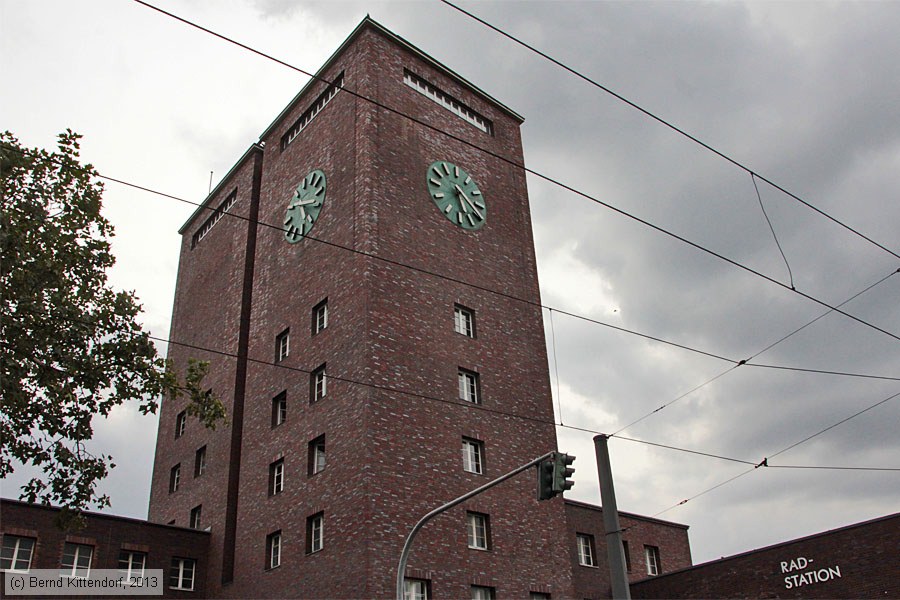 Oberhausen Hauptbahnhof
/ Bild: bfoberhausenhbf_bk1309010211.jpg