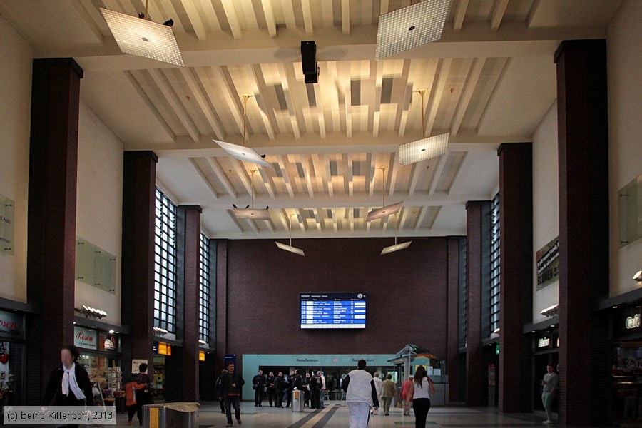 Oberhausen Hauptbahnhof
/ Bild: bfoberhausenhbf_bk1309010213.jpg